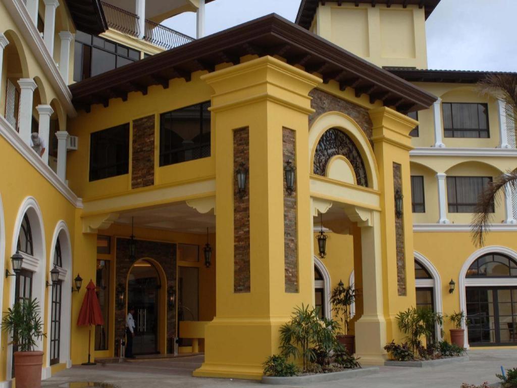 Planta Centro Bacolod Hotel & Residences Ngoại thất bức ảnh