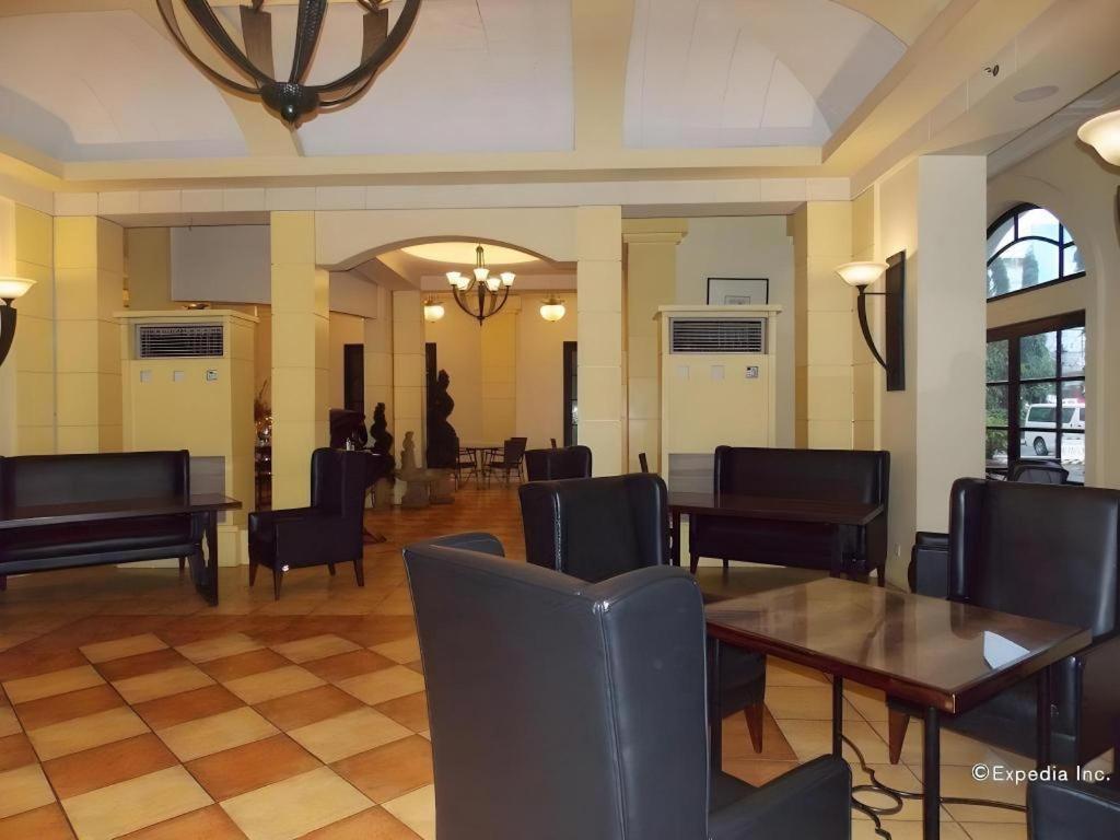 Planta Centro Bacolod Hotel & Residences Ngoại thất bức ảnh