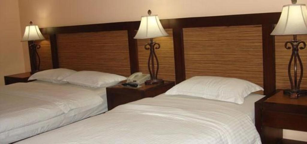 Planta Centro Bacolod Hotel & Residences Ngoại thất bức ảnh